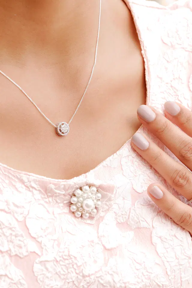 Drishti Jewels Halo Necklace